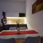 سيتي هول