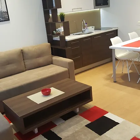 아파트 Hall
