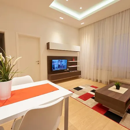 Hall Apartman *